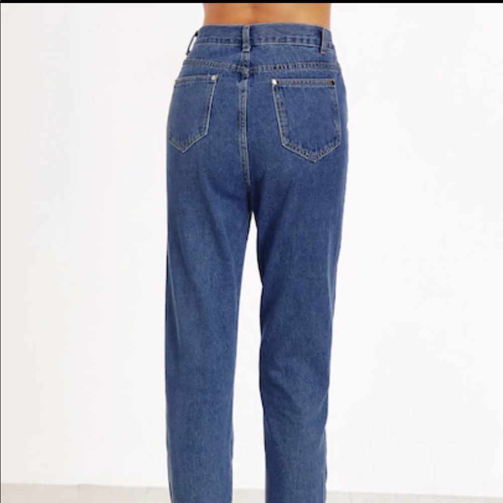 LAST PAIR SALE Vintage Style Light Wash Mom Jeans - Picture 6 of 6